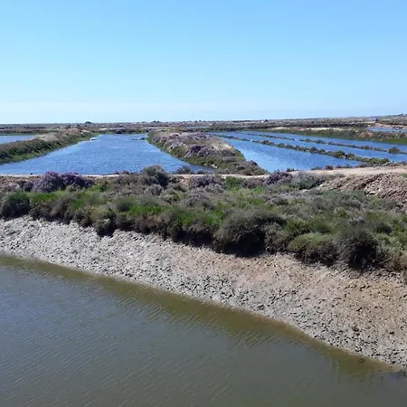 Joli Rénové Emplacement Idéal Front De Cabanas De Tavira