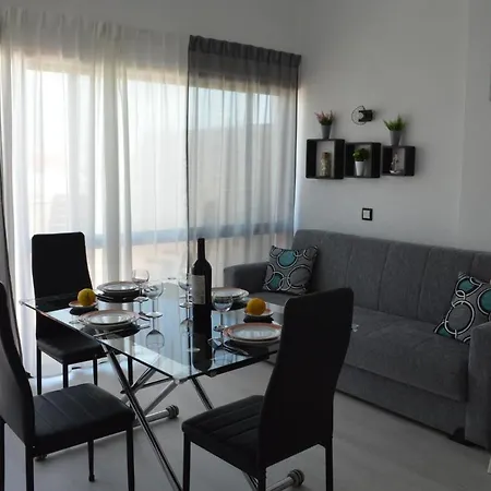 Joli Confort Apartment *